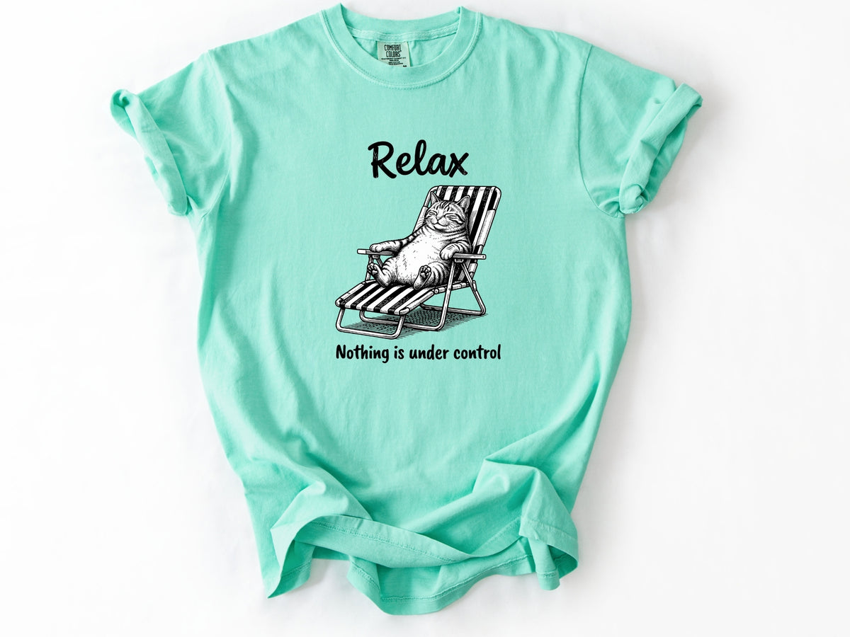Relax cat Tee